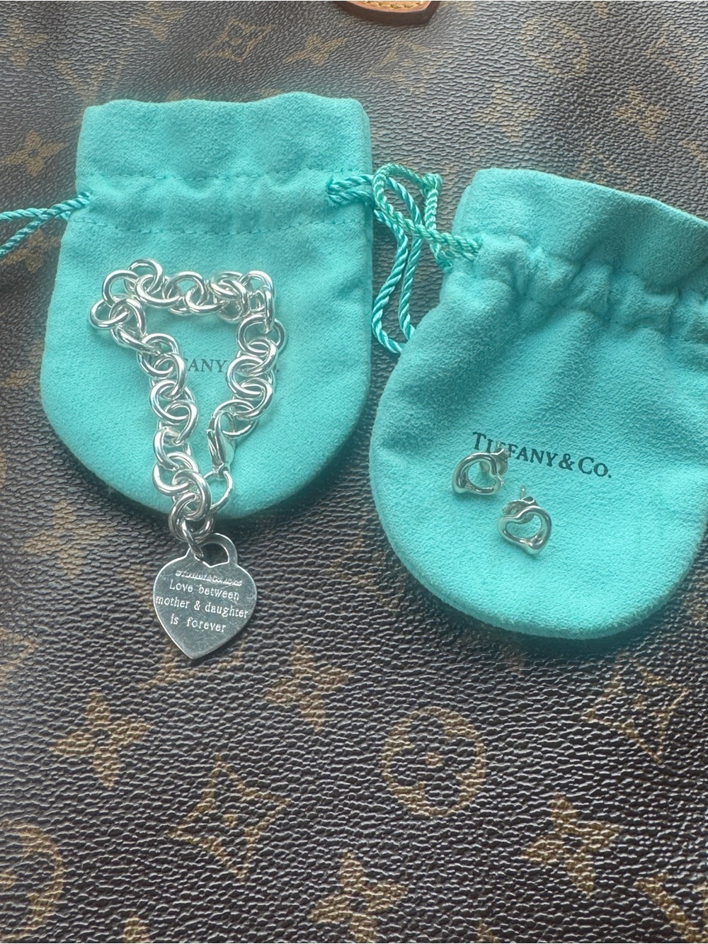 ✨TIFFANY & Co. Bracelet and earrings ✨